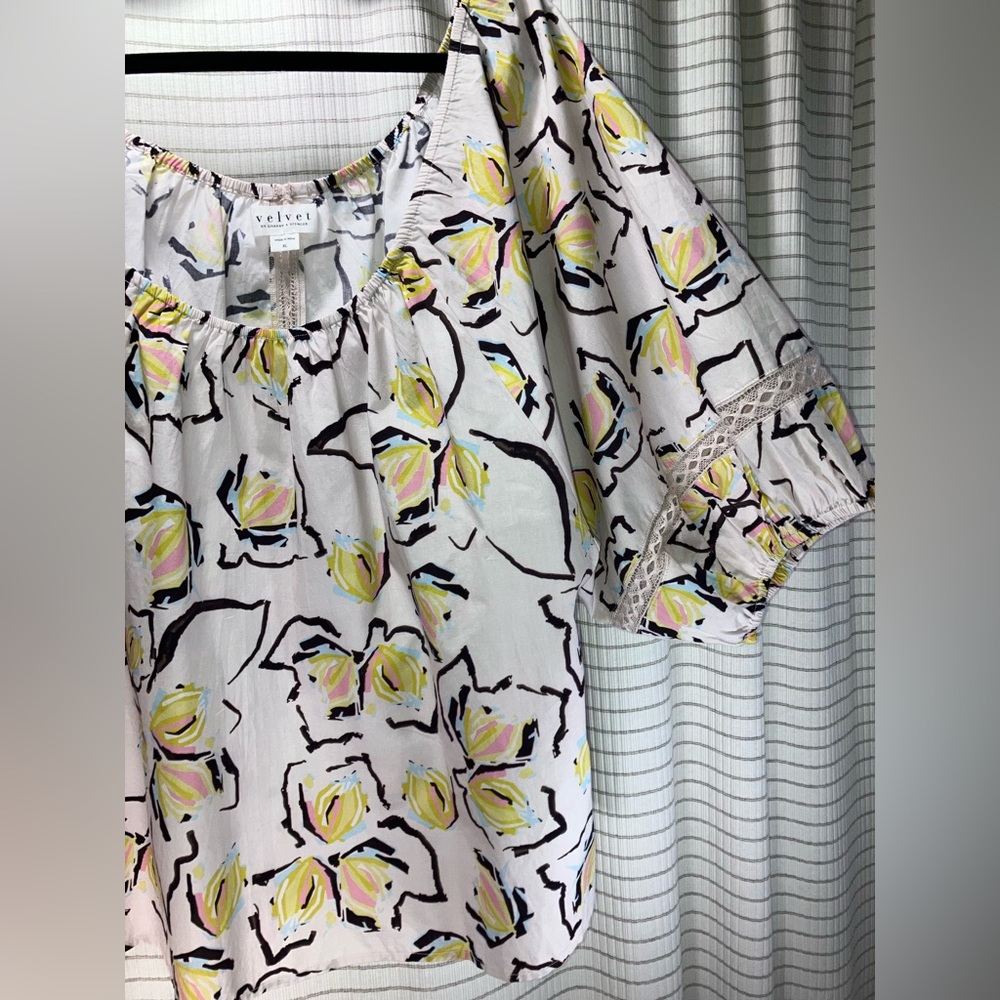Women’s XL Velvet by Graham & Spencer Puff Sleeve Zoey print Blouse - Picture 9 of 15